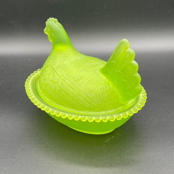 Vtg. Indiana Glass Satin Lime Green Nesting Hen Chicken Candy Dish - Picture 2 of 15